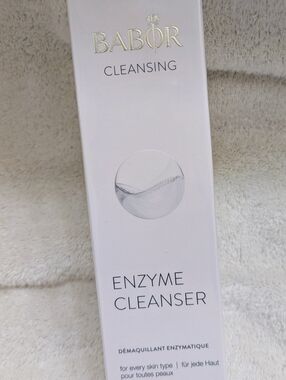 BABOR Enzyme Cleanser — White Gentle Exfoliating Cleanser **NEW IN BOX**